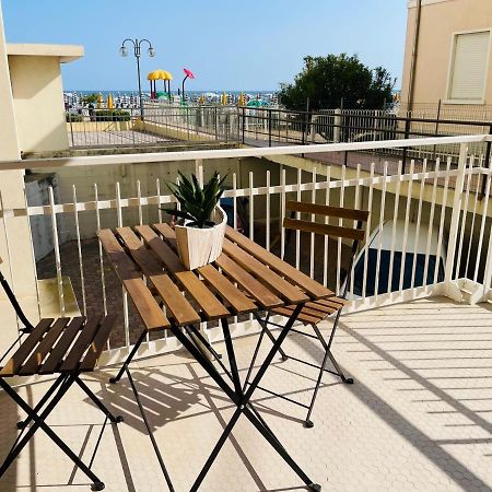 Appartamento Cima - Vista Mare, 3 Camere, Wifi, Family Apartment リド・ディ・イエゾロ エクステリア 写真
