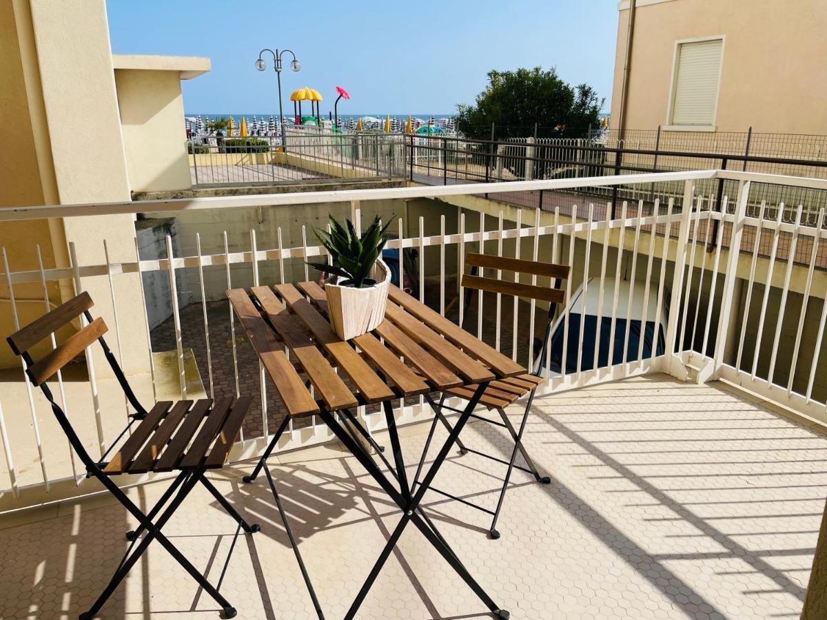 Appartamento Cima - Vista Mare, 3 Camere, Wifi, Family Apartment リド・ディ・イエゾロ エクステリア 写真